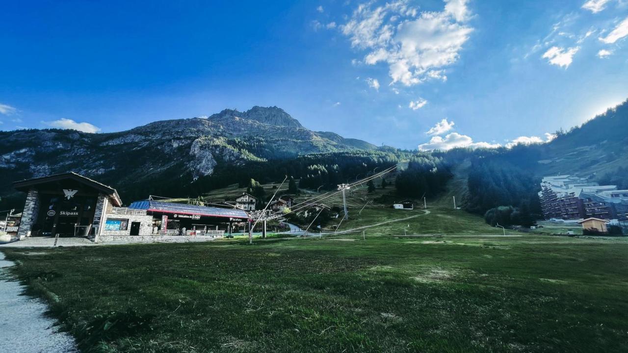 Appartement esprit chalet - Vue montagne 180 degrés Val-dʼIsère Extérieur photo