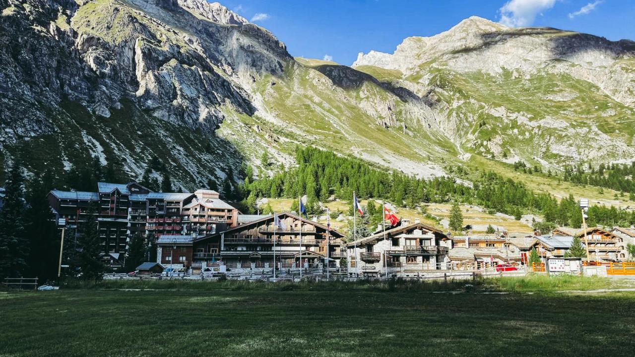 Appartement esprit chalet - Vue montagne 180 degrés Val-dʼIsère Extérieur photo