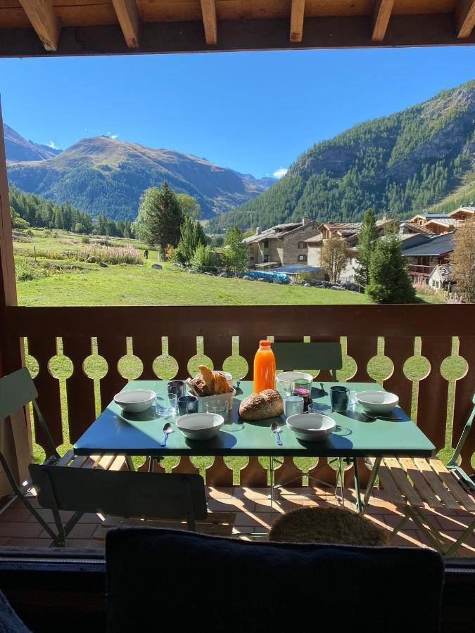 Appartement esprit chalet - Vue montagne 180 degrés Val-dʼIsère Extérieur photo