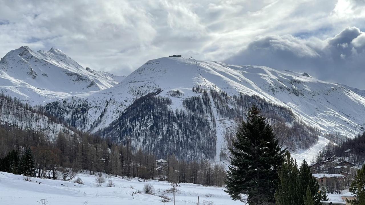 Appartement esprit chalet - Vue montagne 180 degrés Val-dʼIsère Extérieur photo